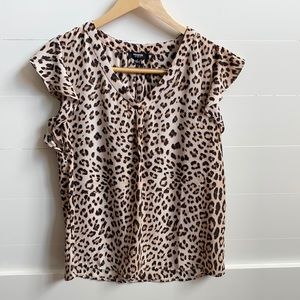Premise Studio Leopard Print Ruffle Sleeve Top Sm